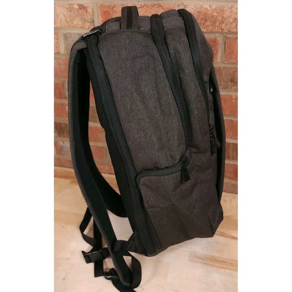 Basecamp Mt. Augusta Laptop Backpack Charcoal Gray Heathered Tech Travel Bag‎